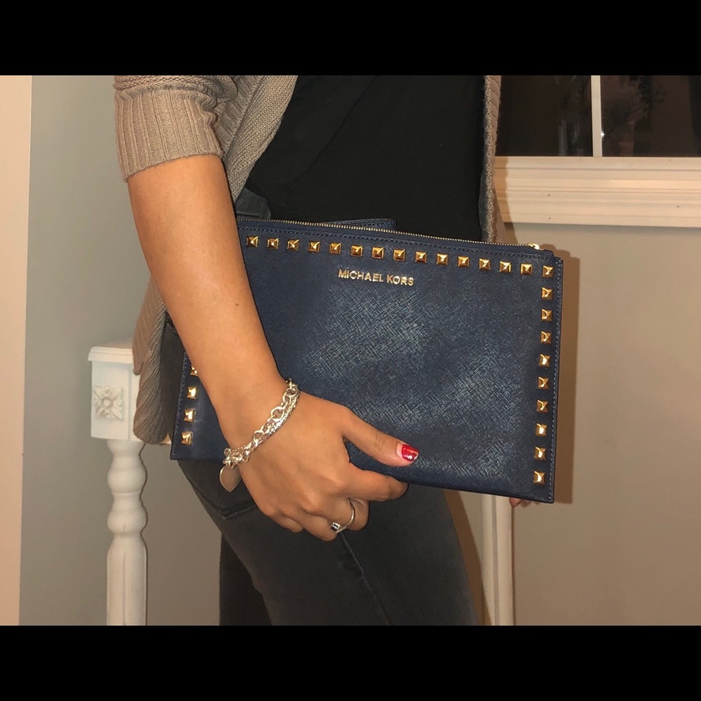 AUTHENTIC navy blue Michael Kors wristlet/clutch